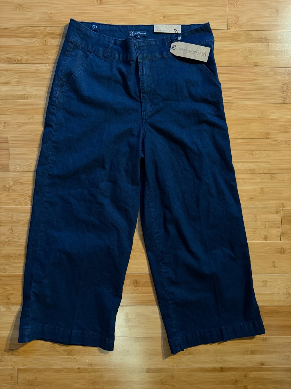 Navy High Rise Culotte Pants / Jeans – Size 14 – NWT